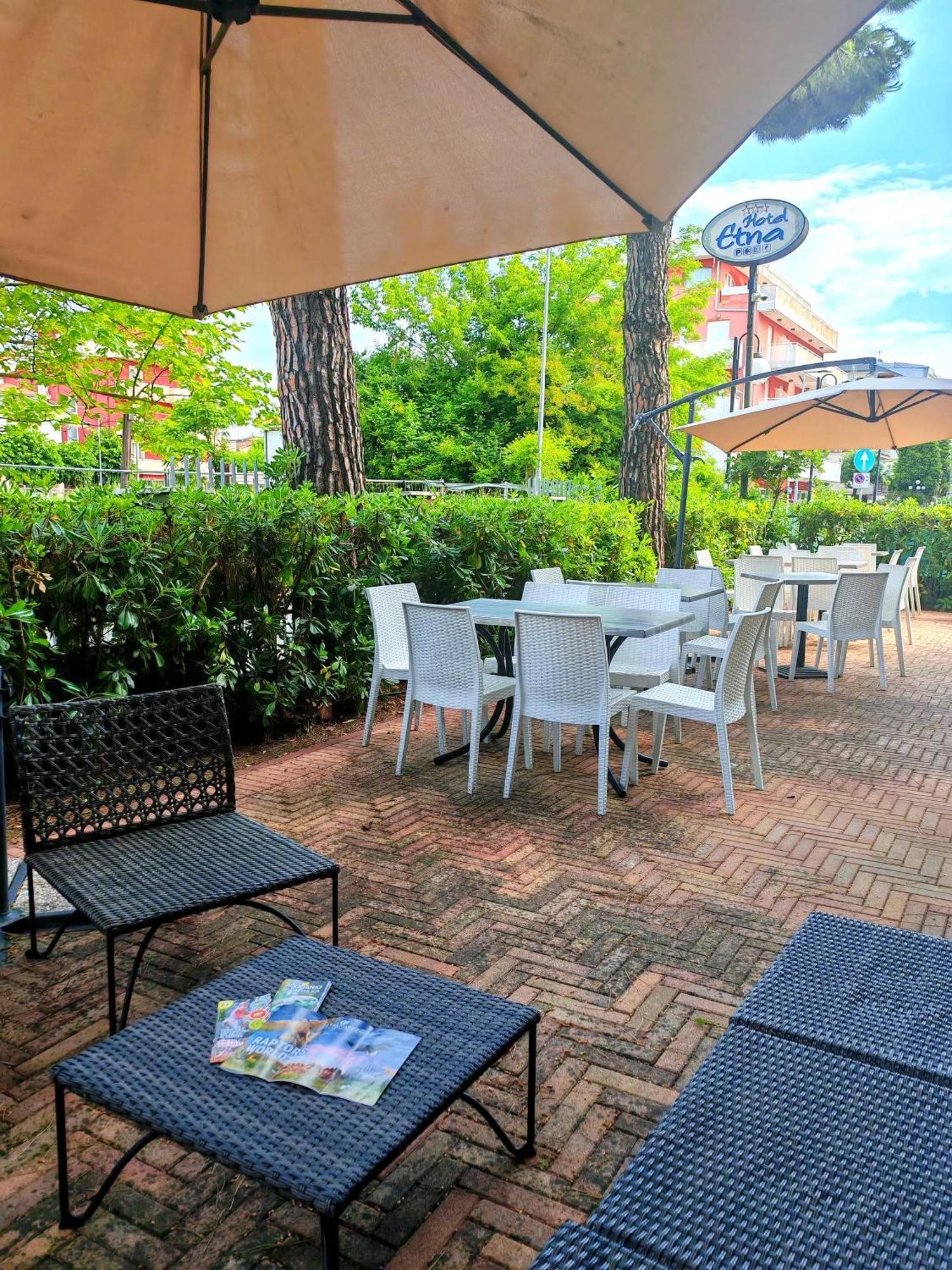 Hotel Etna - Nuova Gestione Romagnola All-Inclusive Spiaggia Parcheggio Riccione Exteriér fotografie