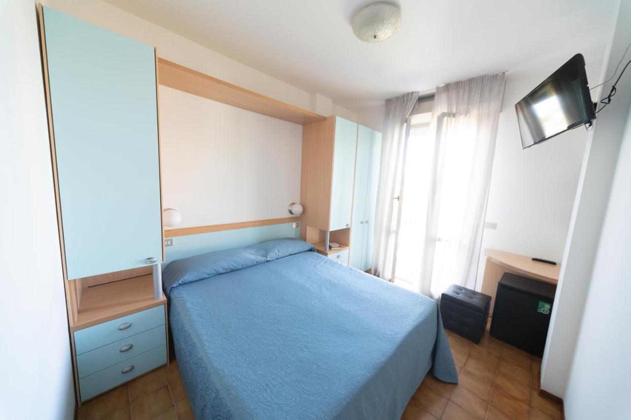 Hotel Etna - Nuova Gestione Romagnola All-Inclusive Spiaggia Parcheggio Riccione Exteriér fotografie